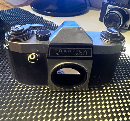 Praktica nova i - pl,